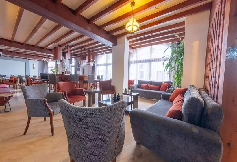 Fotos del hotel British  Girne:  20