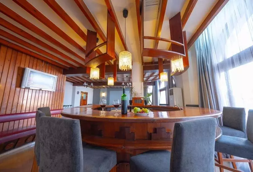 Fotos del hotel British  Girne:  3