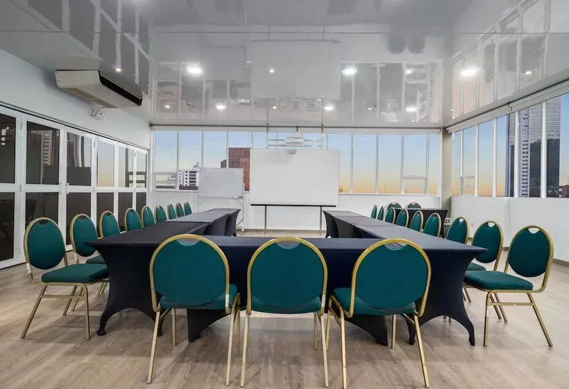 Fotos del hotel Azor Cali Versalles:  24