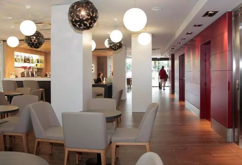 Fotos del hotel Hôtel Beau Site:  3