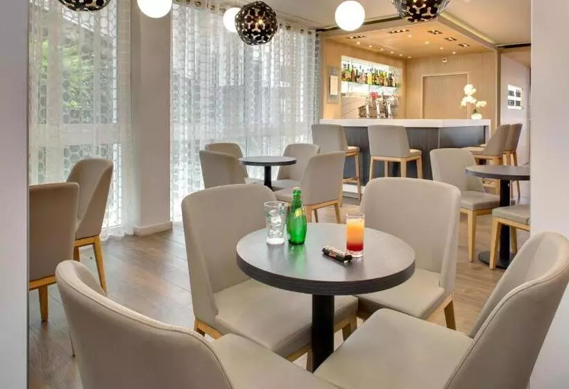 Fotos del hotel Hôtel Beau Site:  18