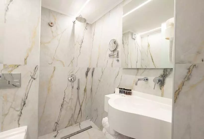 Fotos del hotel Kinissi Palace:  8