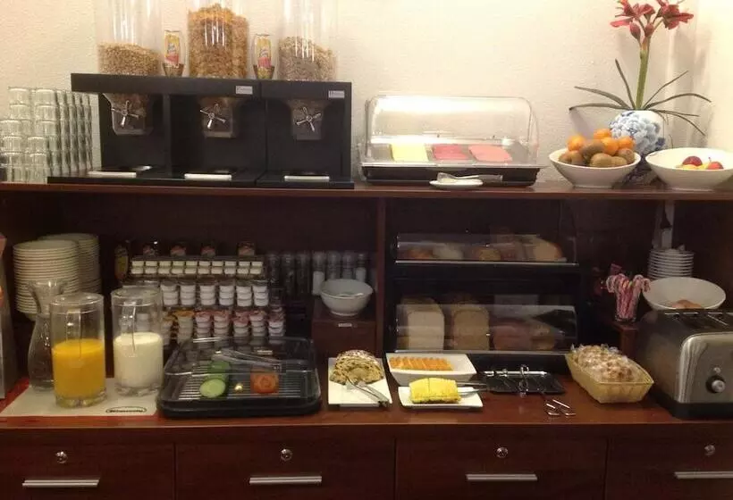 Fotos del hotel Allure:  11