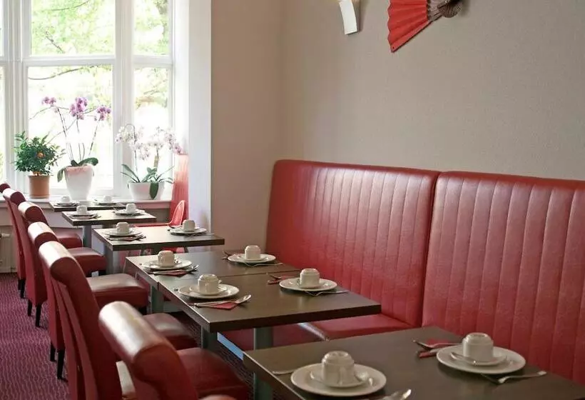 Fotos del hotel Allure:  3