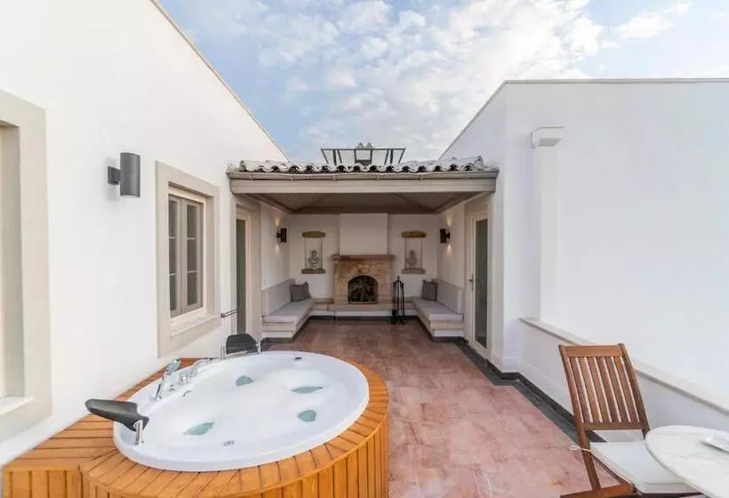 Fotos del hotel Elementa Boutique:  8