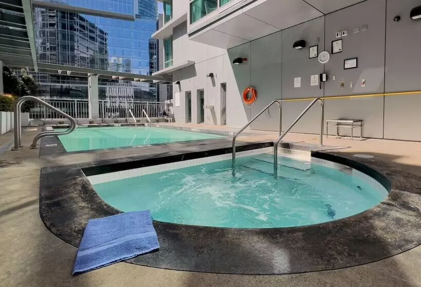 Fotos del hotel Coast Coal Harbour Vancouver Hotel By Apa:  13