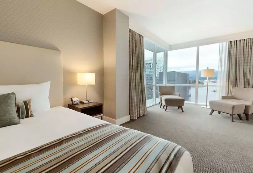 Fotos del hotel Coast Coal Harbour Vancouver Hotel By Apa:  7