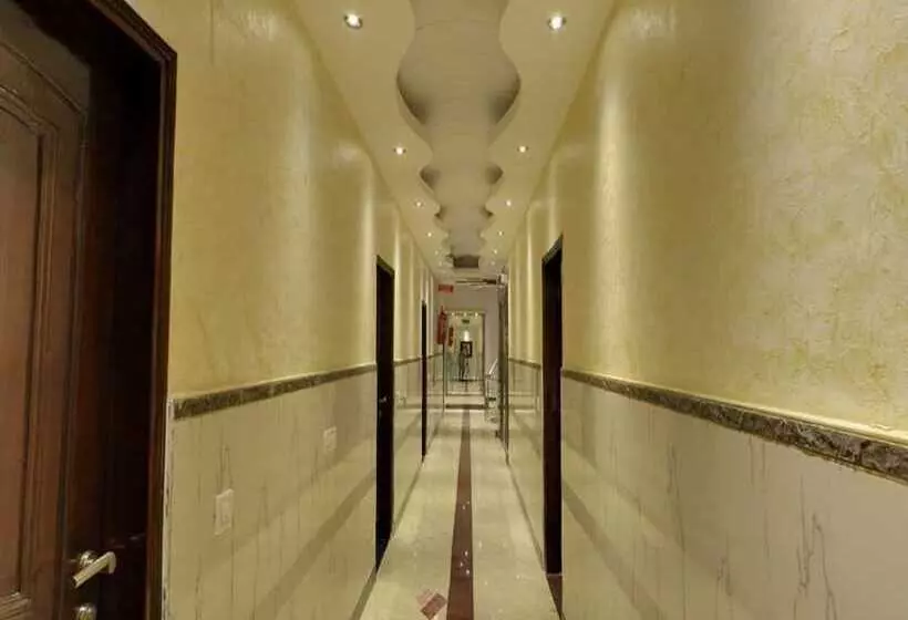 Fotos del hotel Emperor Palms At Karol Bagh:  2