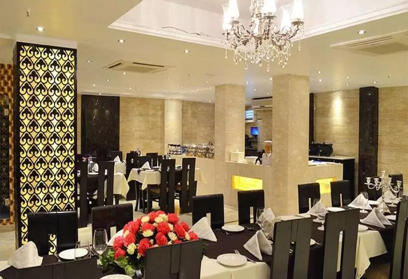 Fotos del hotel Emperor Palms At Karol Bagh:  3