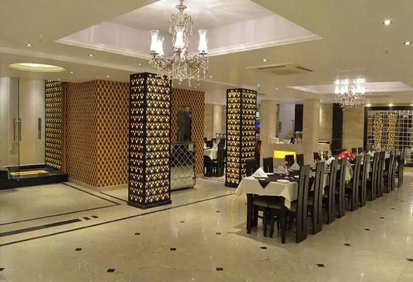 Fotos del hotel Emperor Palms At Karol Bagh:  6