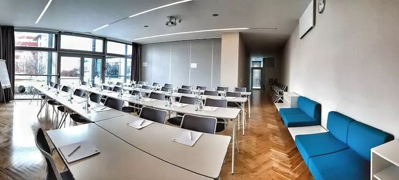 Fotos del hotel Holiday Inn Prague Airport, An Ihg:  12