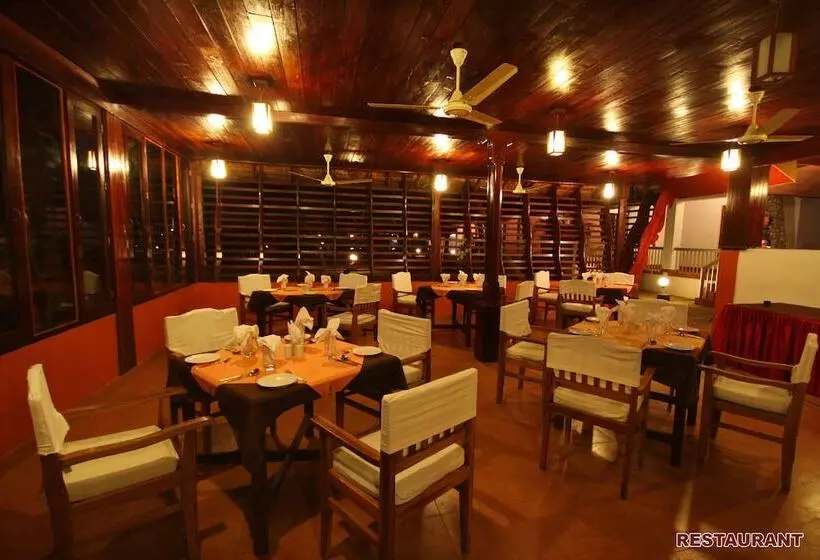 Fotos del hotel Beach And Lake Ayurvedic Resort:  9