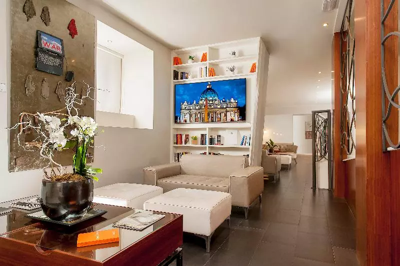 Metropolis – Hotel Di Charme