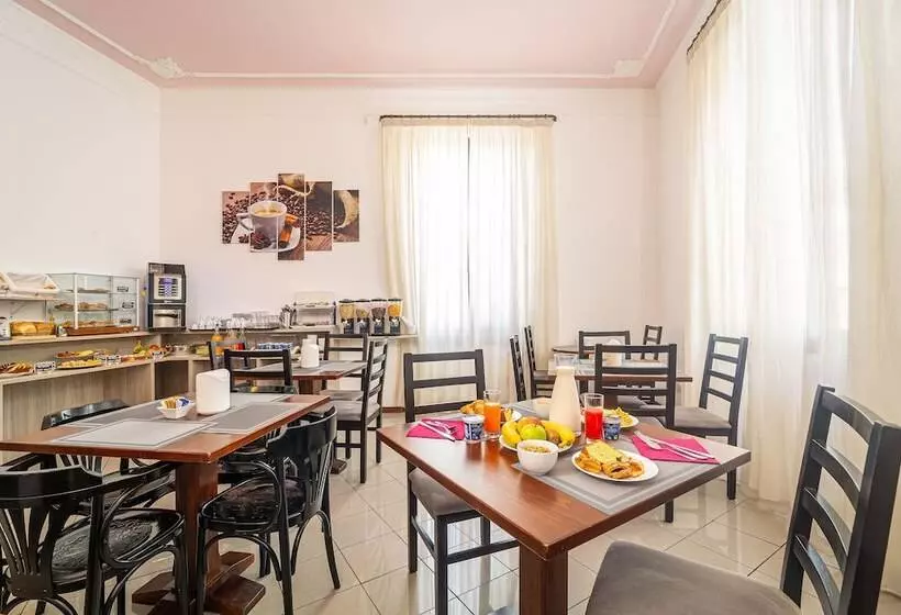 Fotos del hotel Astrid:  3