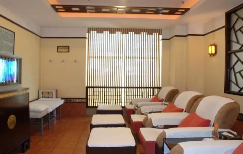 Fotos del hotel Lifu   Huang Pu Road Run Du:  15