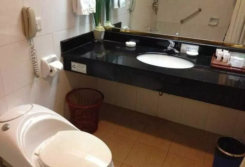 Fotos del hotel Lifu   Huang Pu Road Run Du:  8