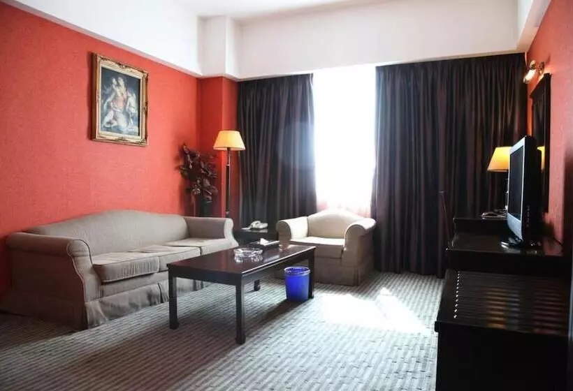 Fotos del hotel Lifu   Huang Pu Road Run Du:  13