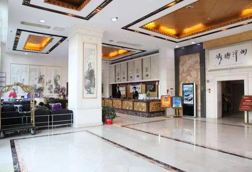 Fotos del hotel Lifu   Huang Pu Road Run Du:  2