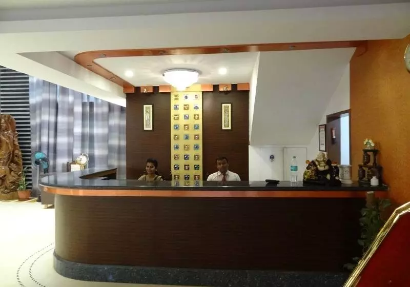 Fotos del hotel Golden Metro:  4