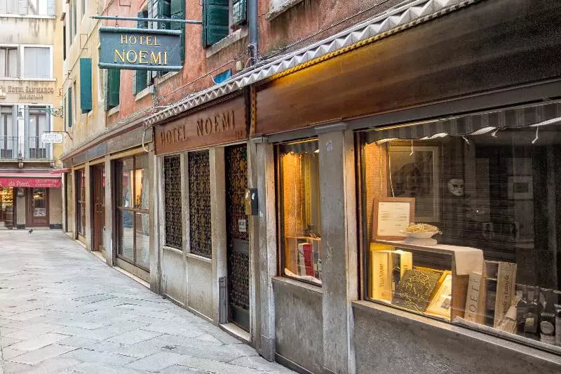 Fotos del hotel Hotel Noemi:  19