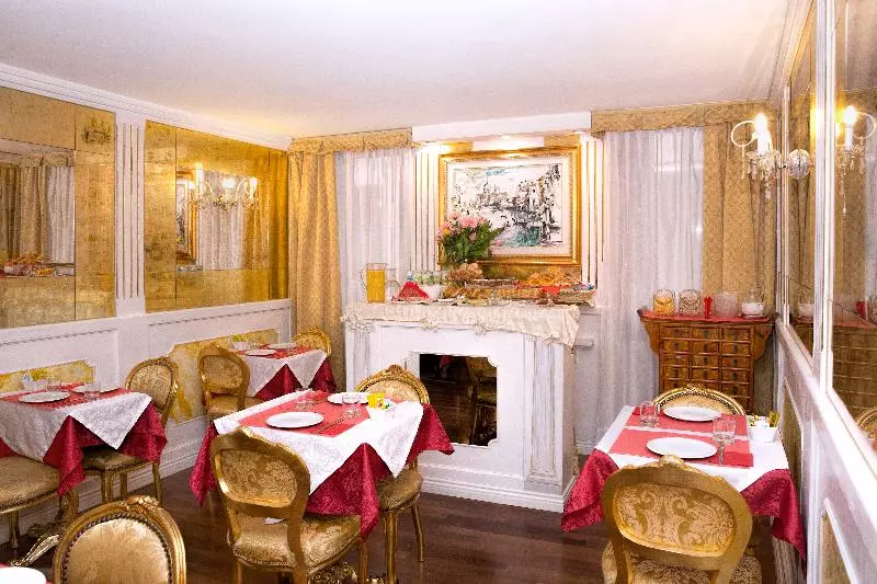 Fotos del hotel Hotel Noemi:  9