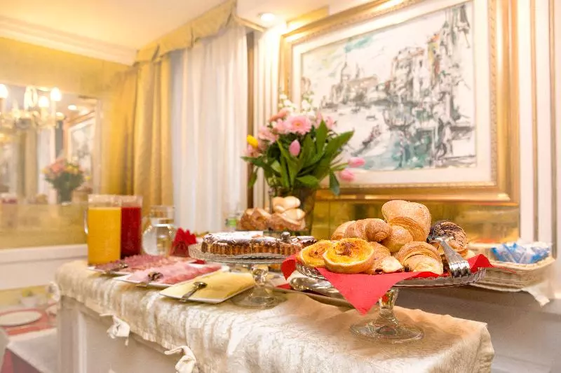 Fotos del hotel Hotel Noemi:  5