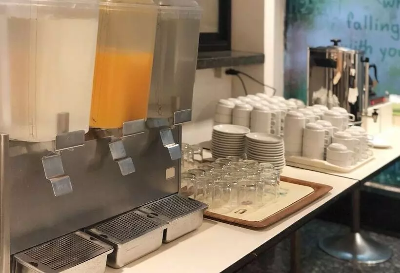 Fotos del hotel Ten Stars Inn:  10