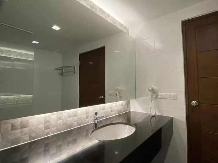 Fotos del hotel Bay Breeze  Pattaya:  23