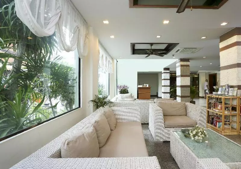 Fotos del hotel Bay Breeze  Pattaya:  2