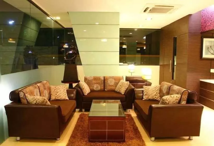 Fotos del hotel Collection O 30016 Citiotel Shivajinagar:  17