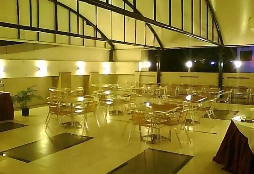 Fotos del hotel Collection O 30016 Citiotel Shivajinagar:  9