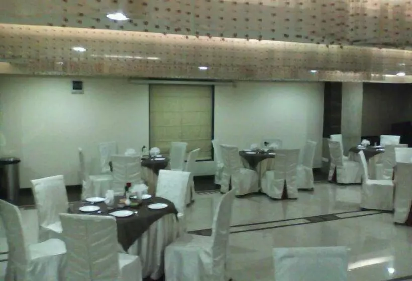 Fotos del hotel Collection O 30016 Citiotel Shivajinagar:  15