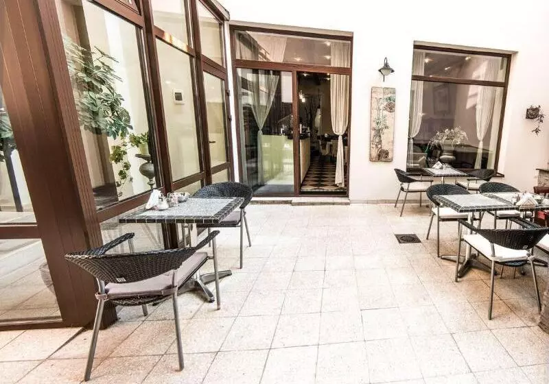 Fotos del hotel Pension Horse Inn:  10