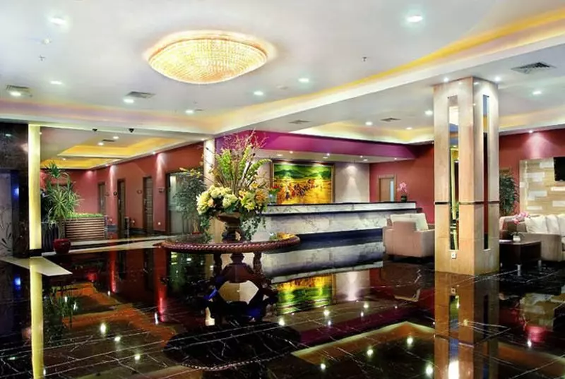 Fotos del hotel Royal Palm Hotel & Conference Center Cengkareng:  2