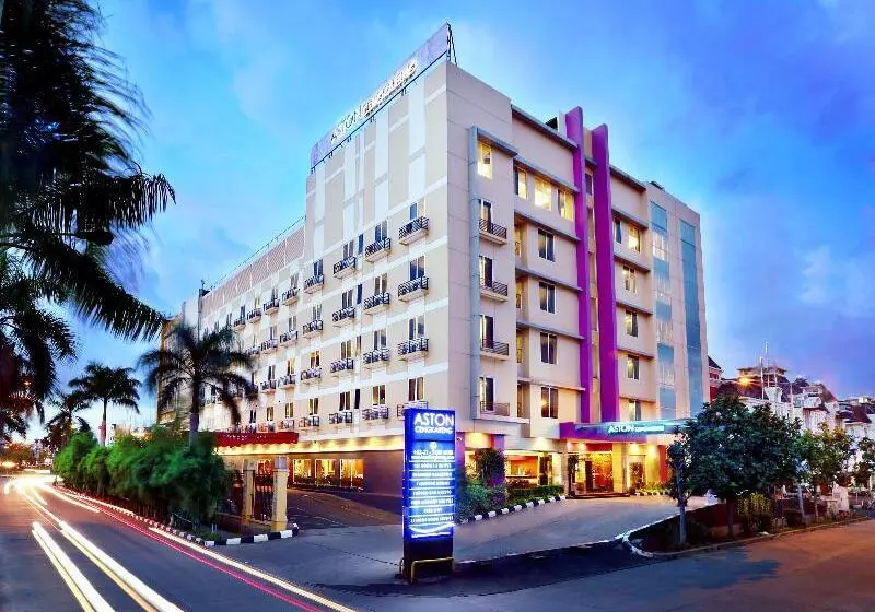 Fotos del hotel Royal Palm Hotel & Conference Center Cengkareng:  8