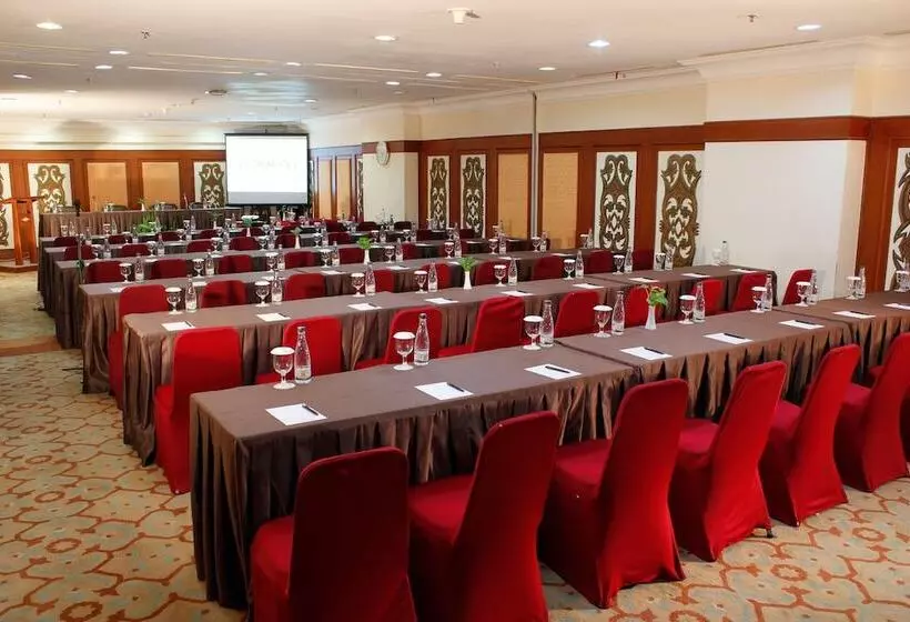 Fotos del hotel Singgasana Hotel Makassar:  15