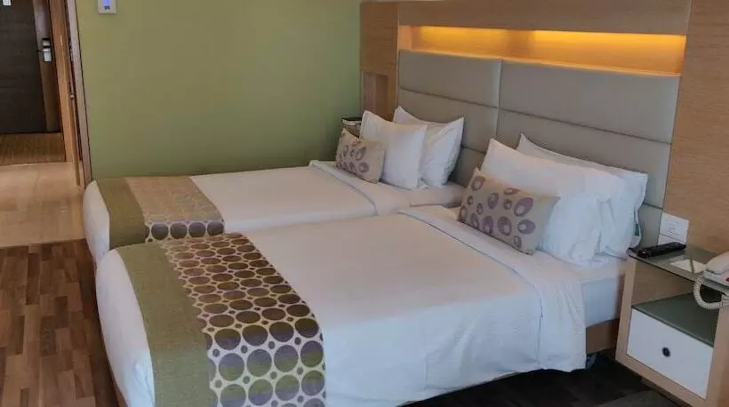 Fotos del hotel The Raintree, Anna Salai:  21