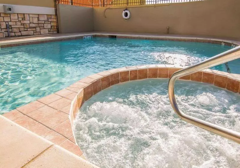 Fotos del hotel Comfort Suites West Dallascockrell Hill:  17