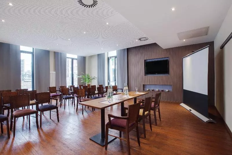 Fotos del hotel Premier Inn Dresden City (Zentrum):  10