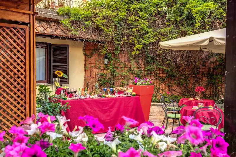 Fotos del hotel Rome Garden:  12