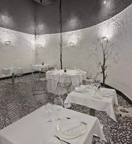 Fotos del hotel Petit Palace Savoy Alfonso Xii:  5