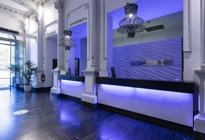 Fotos del hotel Petit Palace Savoy Alfonso Xii:  4