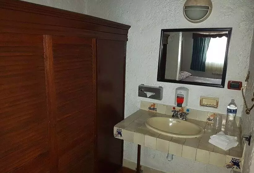 Fotos del hotel State Inn:  5