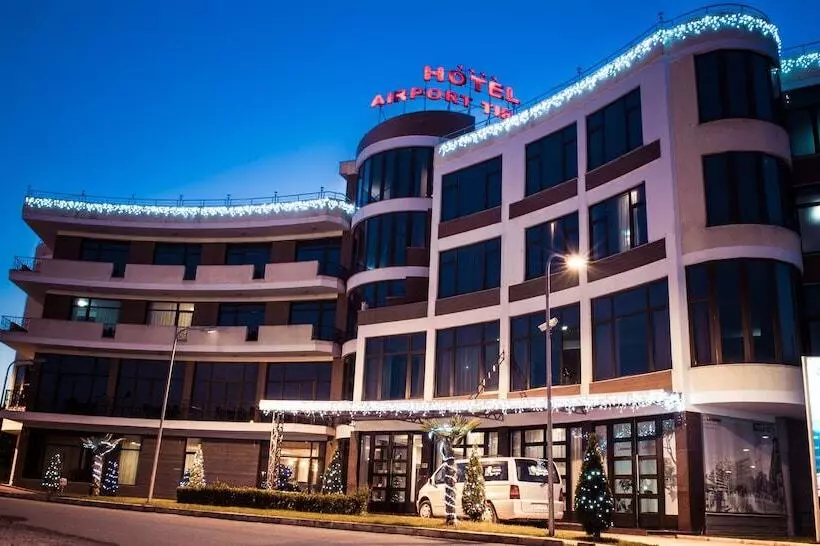 Fotos del hotel Airport Tirana:  11