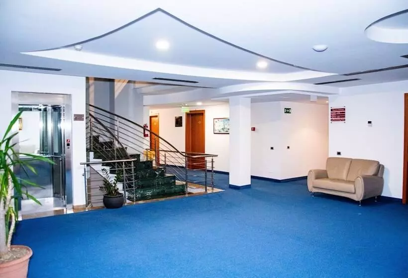 Fotos del hotel Airport Tirana:  4