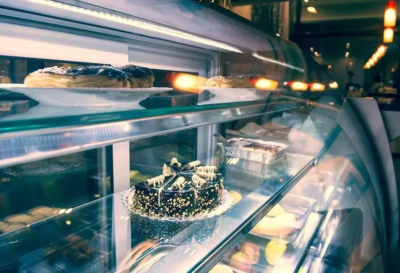 Fotos del hotel Airport Tirana:  14