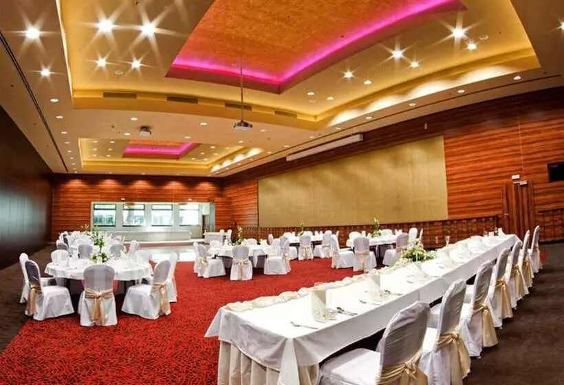 Fotos del hotel Holiday Inn Trnava, An Ihg:  25