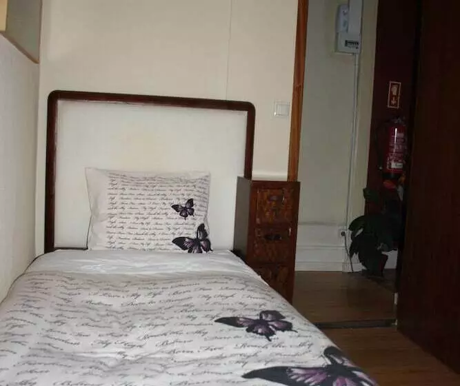 Fotos del hotel Residencia Pedra Antiga:  18