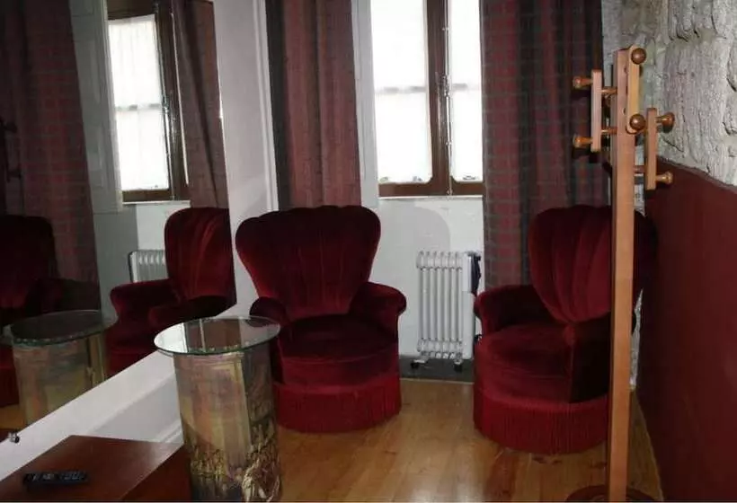 Fotos del hotel Residencia Pedra Antiga:  25