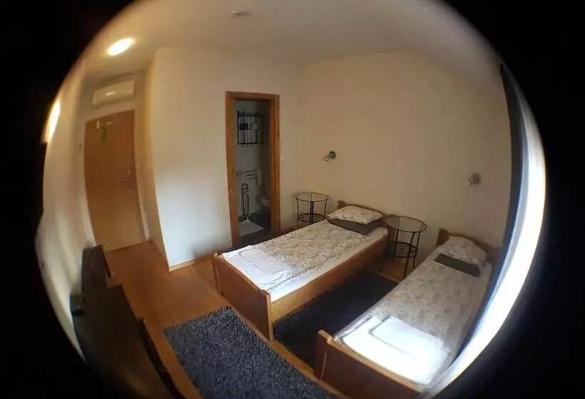 Fotos del hotel Guesthouse Stari Tišler:  9